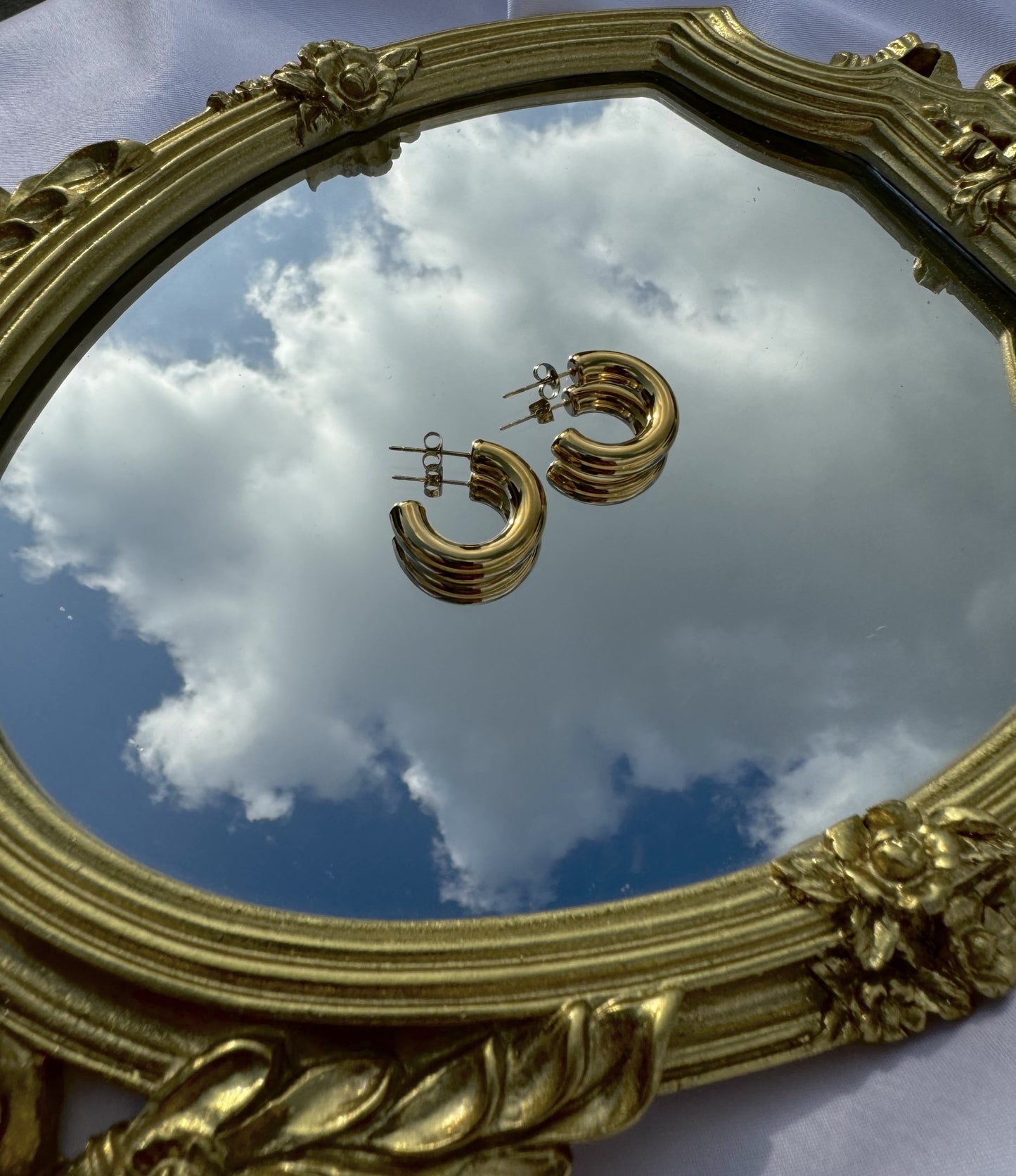 Half-moon stainless steel gold hoops