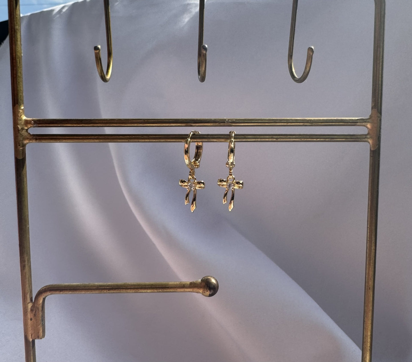 Diamond bowtie earrings
