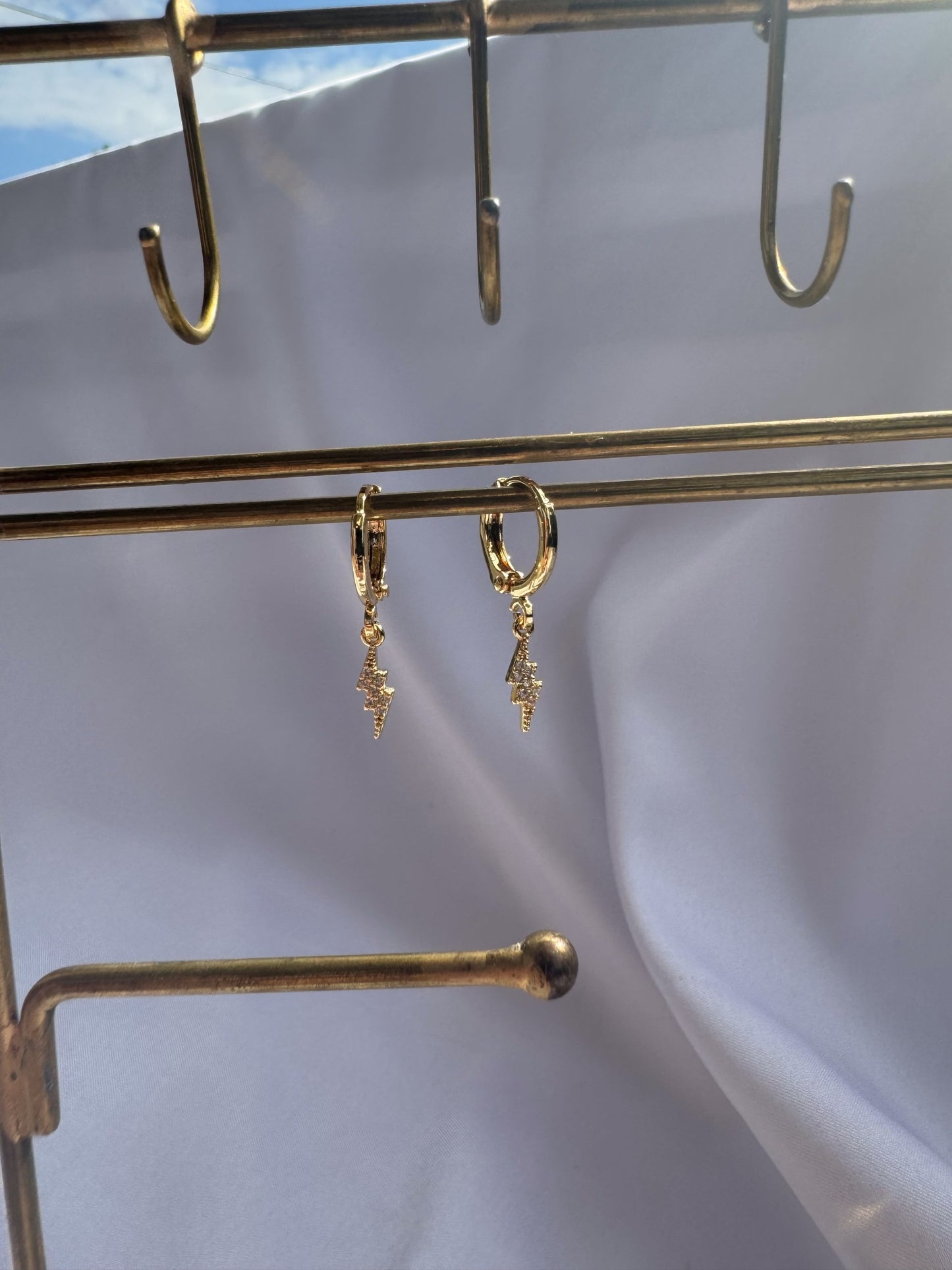 Diamond flash earrings