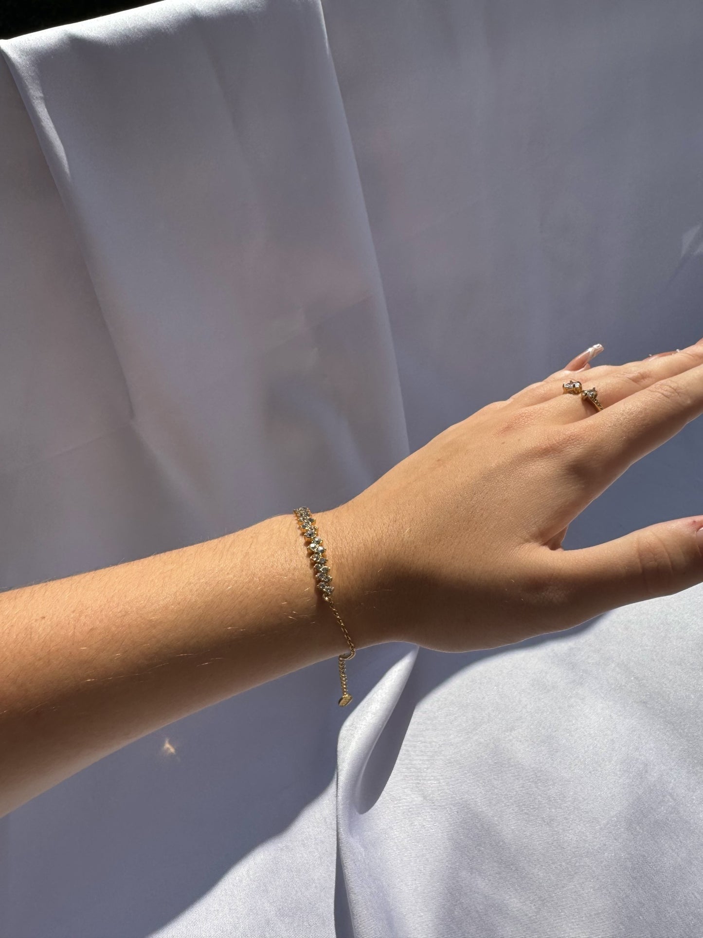 Arc shaped stainless steel bracelet