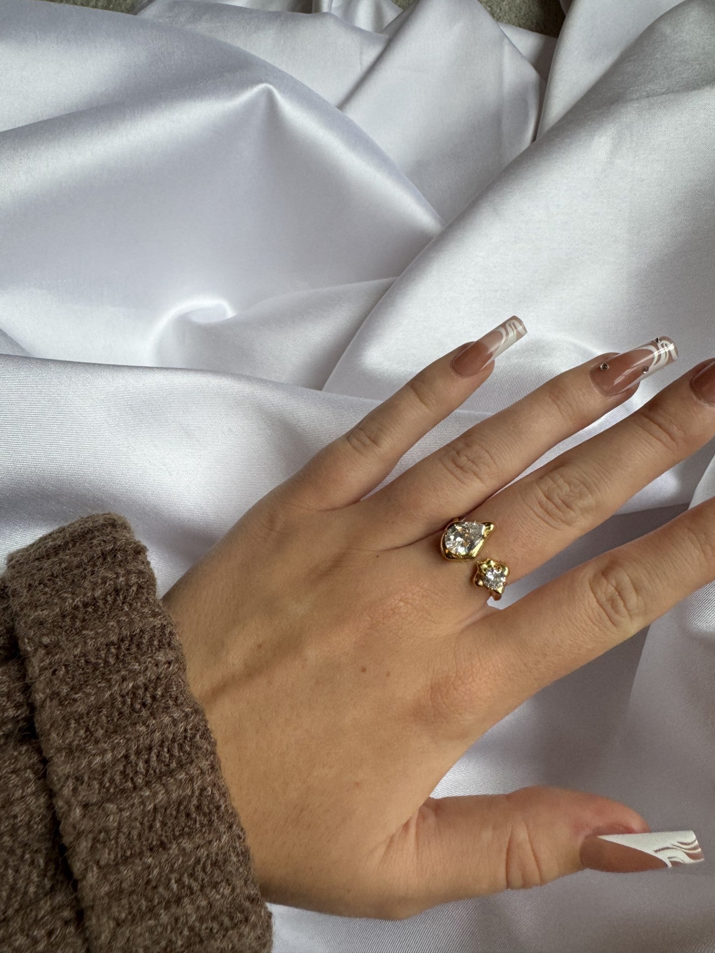 Gold diamond heart ring